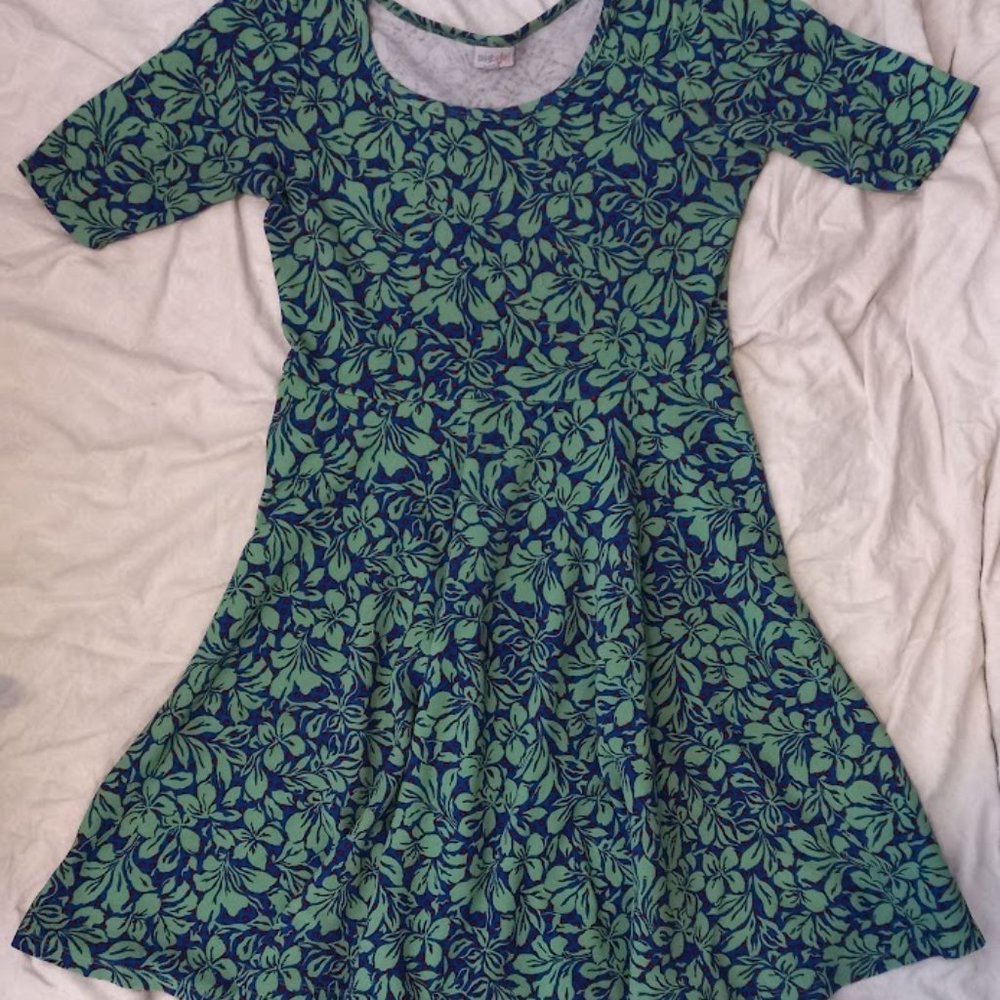 LuLaRoe Nicole Dress - Tropical Green Flowers, Size XL